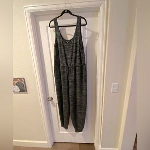 Eloquii 18/20 Black/Grey Jumper.